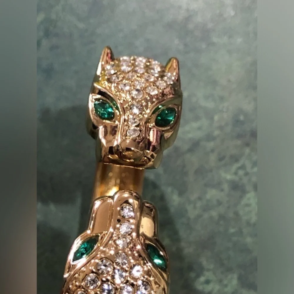 Natasha Couture serpent puma‎ head crystal & emerald rhinestones bracelet new